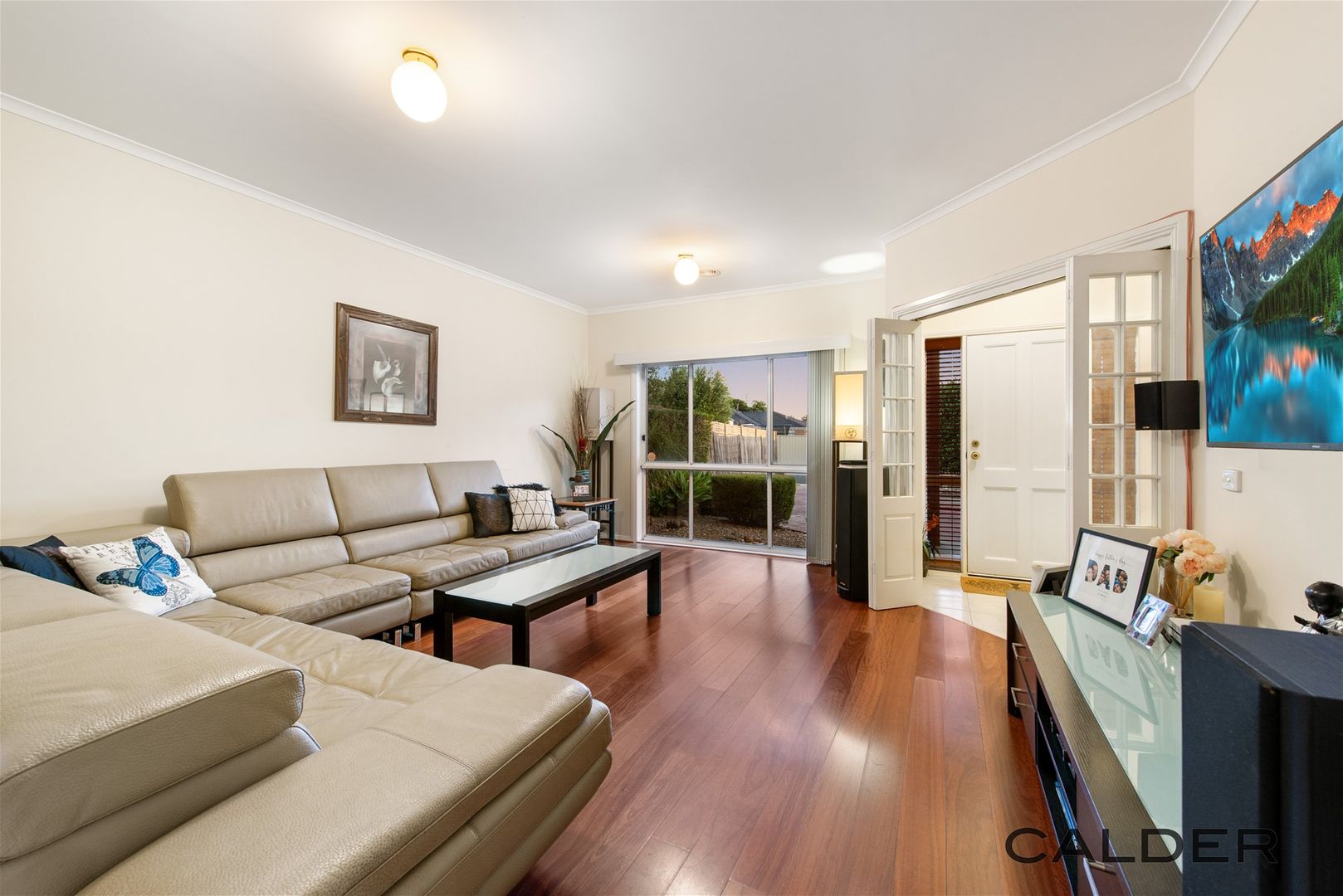 8 Pinjara Court, Hillside VIC 3037, Image 1