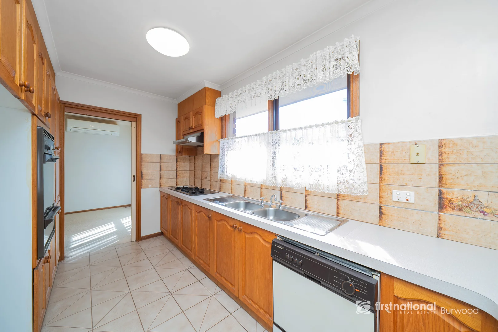 Additional image 4 of 2/13 Roberts Street, Glen Waverley VIC 3150