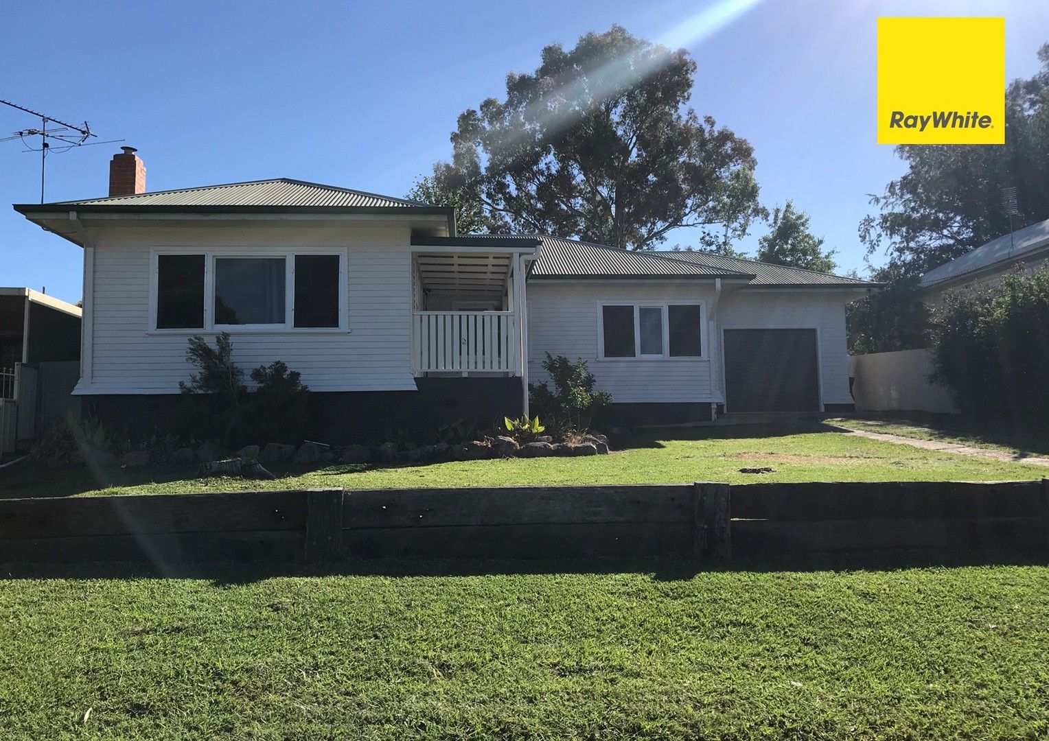 42 May Street, Inverell NSW 2360 House For Rent 390 Domain