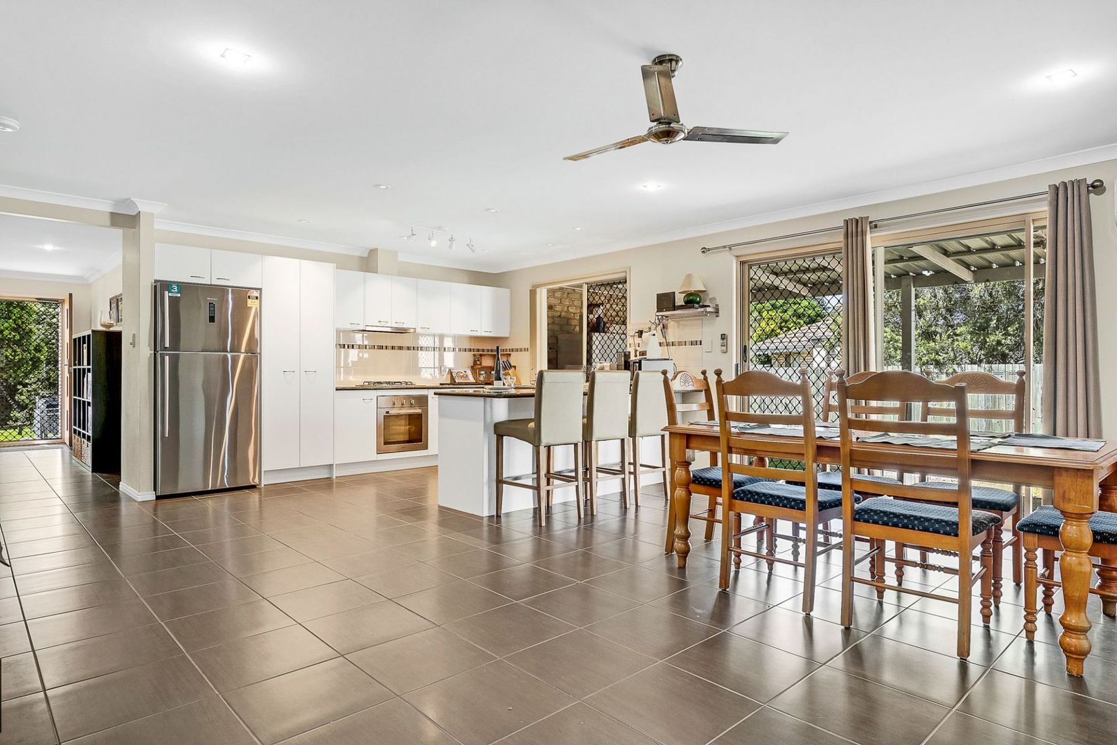 27 Lotus Avenue, Bellmere QLD 4510, Image 2