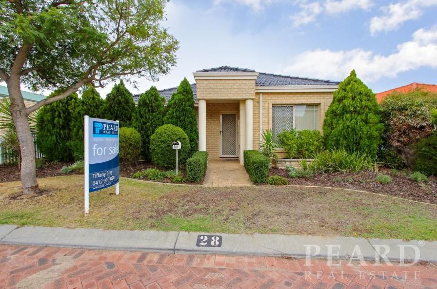 3 bedrooms House in 28 Parrotbush Crescent ELLENBROOK WA, 6069