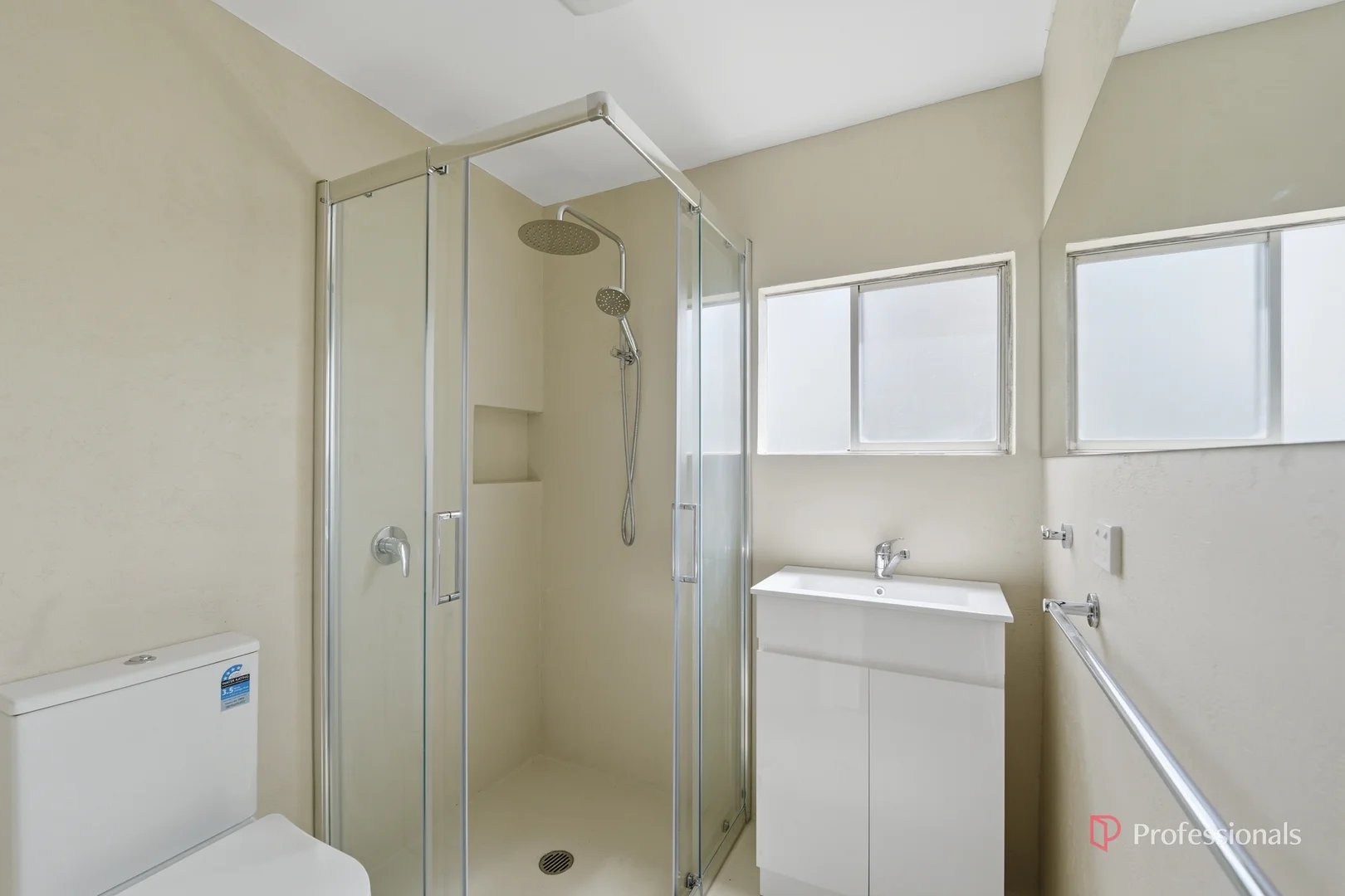 Additional image 4 of 16 Rowan Avenue, Uralla NSW 2358