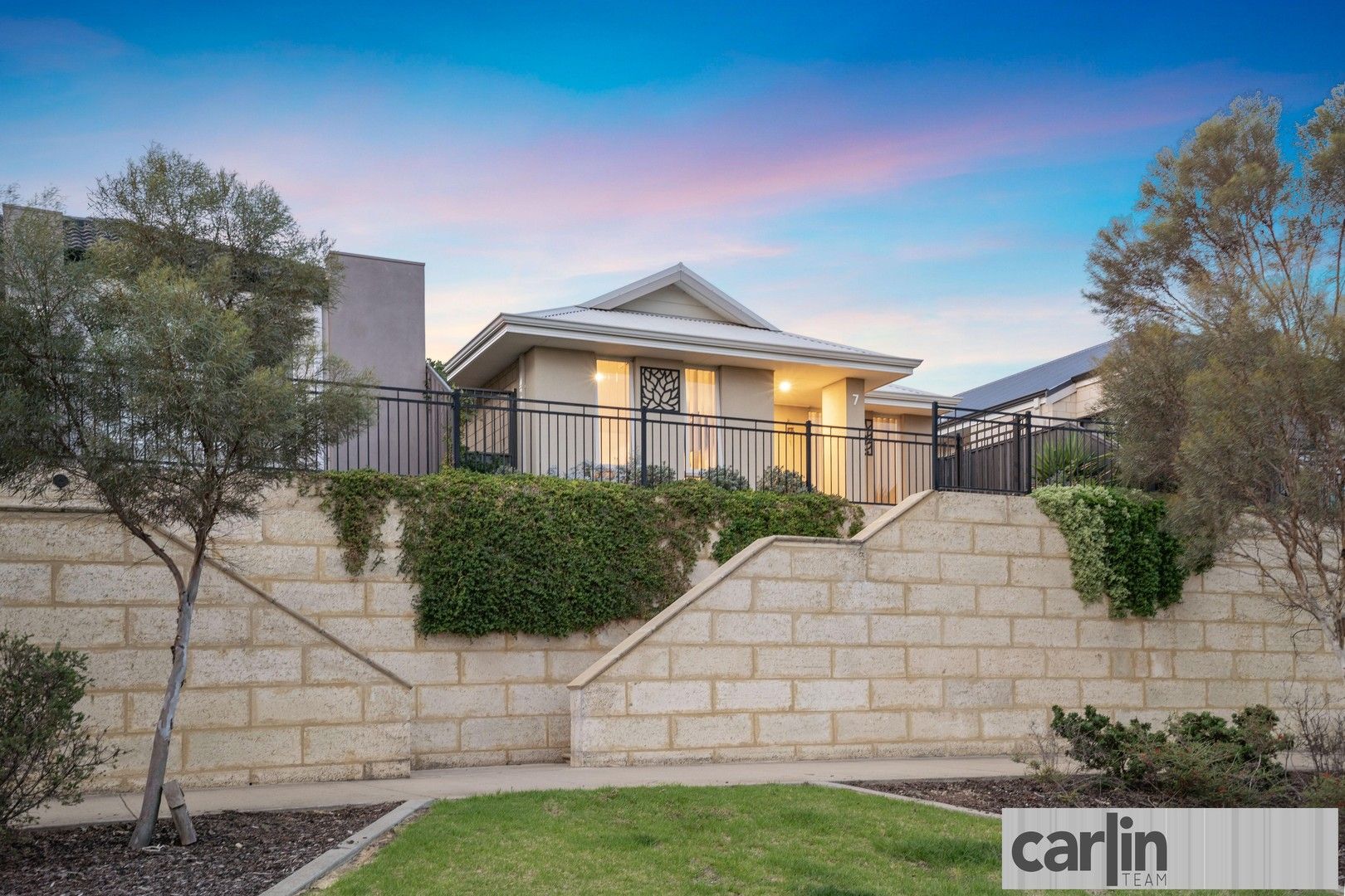 3 bedrooms House in 7 Agata Lane HAMMOND PARK WA, 6164