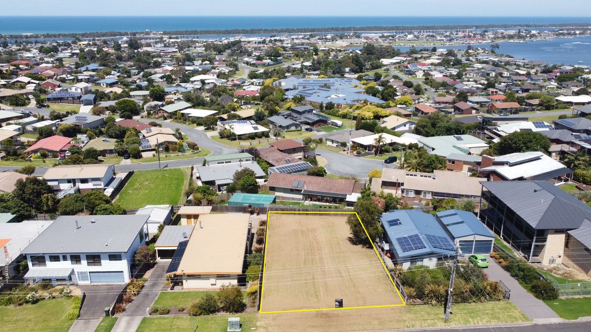 31 O'Neills Road, Lakes Entrance VIC 3909, Image 1