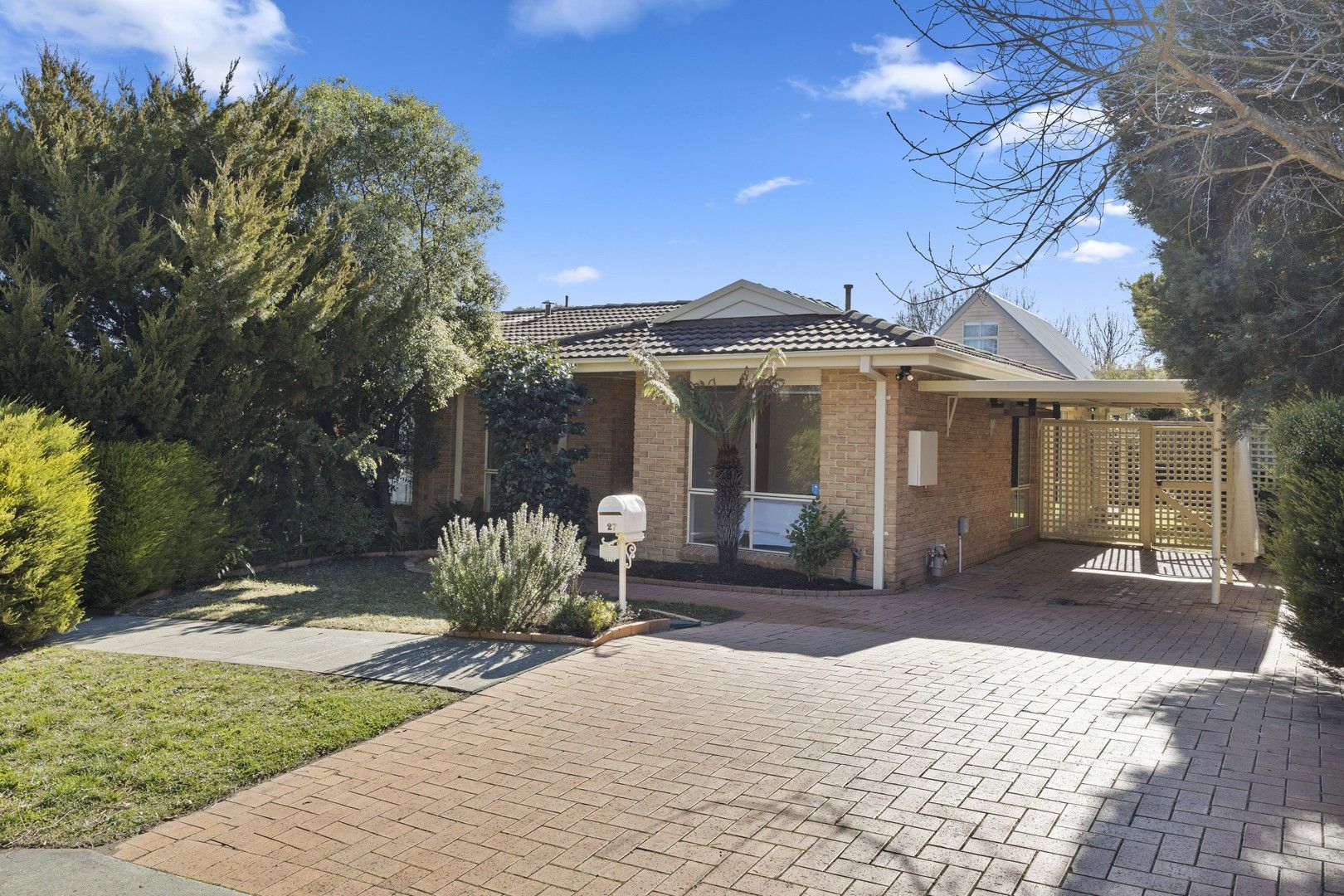 27 Marungul Avenue, Ngunnawal ACT 2913, Image 0