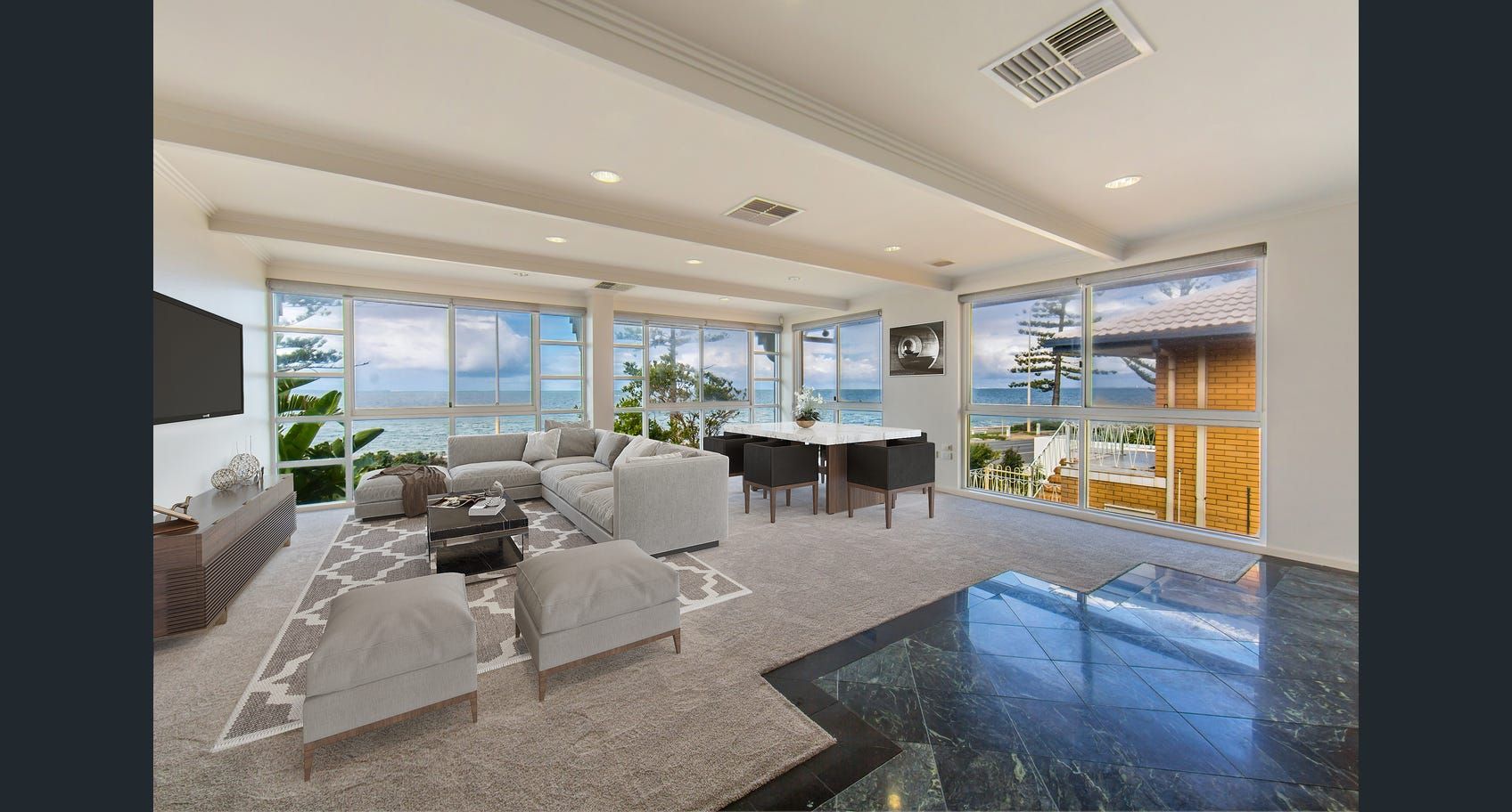 5 bedrooms House in  MARGATE QLD, 4019