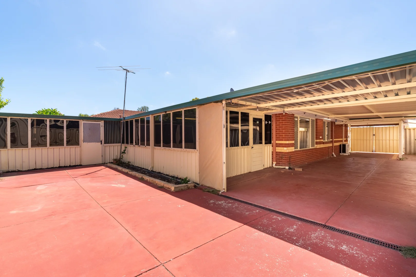 Additional image 17 of 38 Charnley Gardens, Waikiki WA 6169