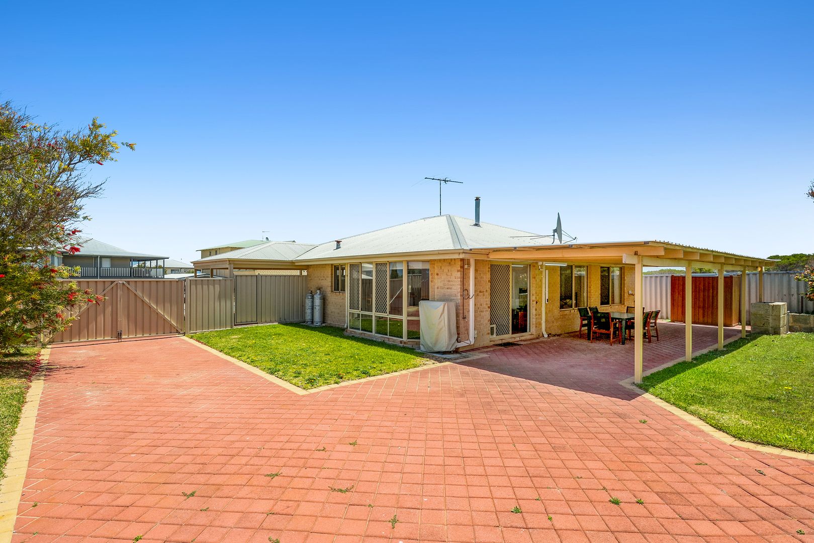 20 Lucraft Loop, Ledge Point WA 6043, Image 2