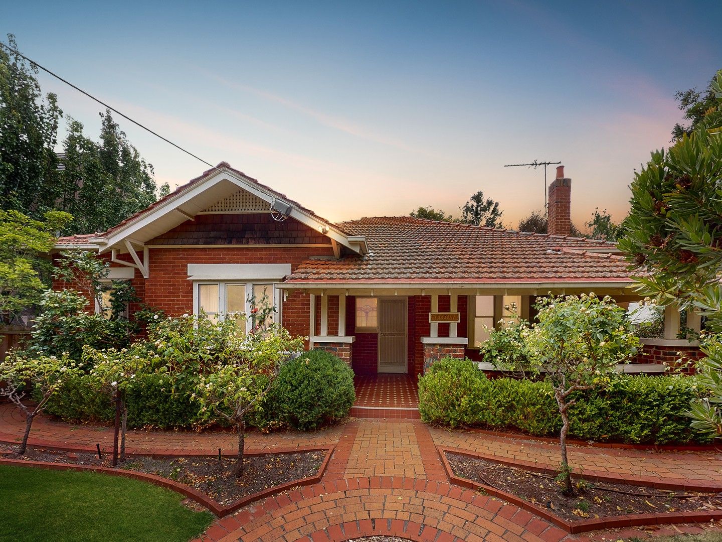 6 Pine Avenue, Camberwell VIC 3124 House For Rent 1,500 Domain