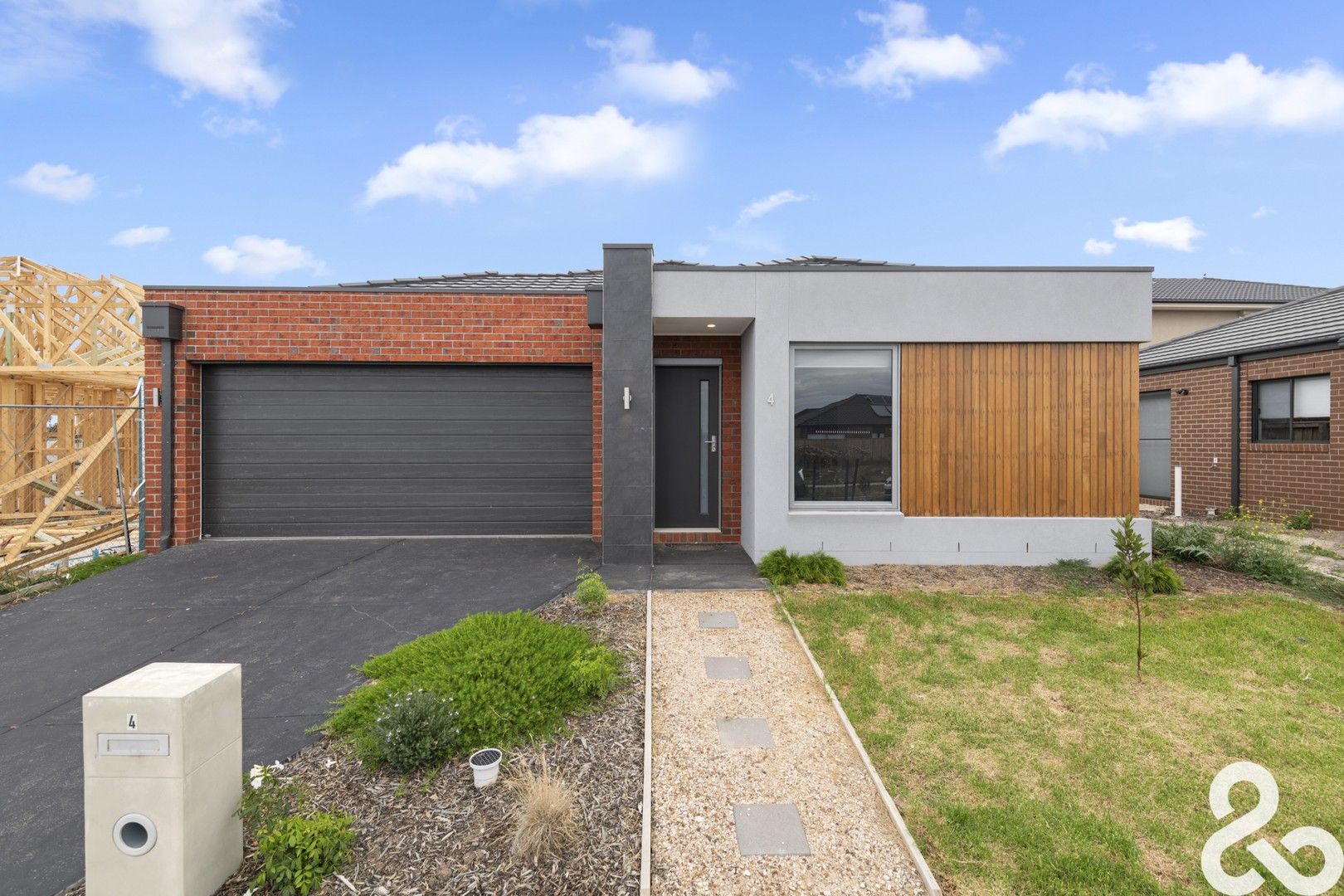 4 bedrooms House in 4 Binap Road EPPING VIC, 3076