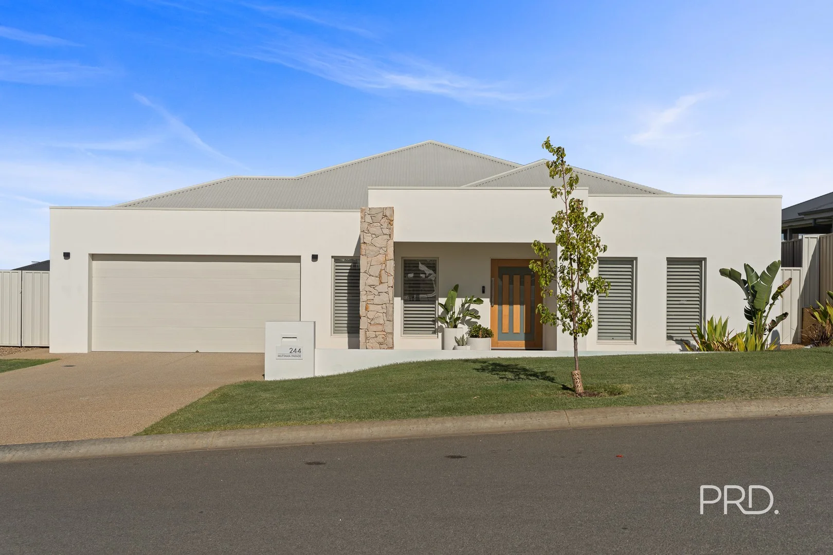 244 Muttama Parade, Gobbagombalin NSW 2650