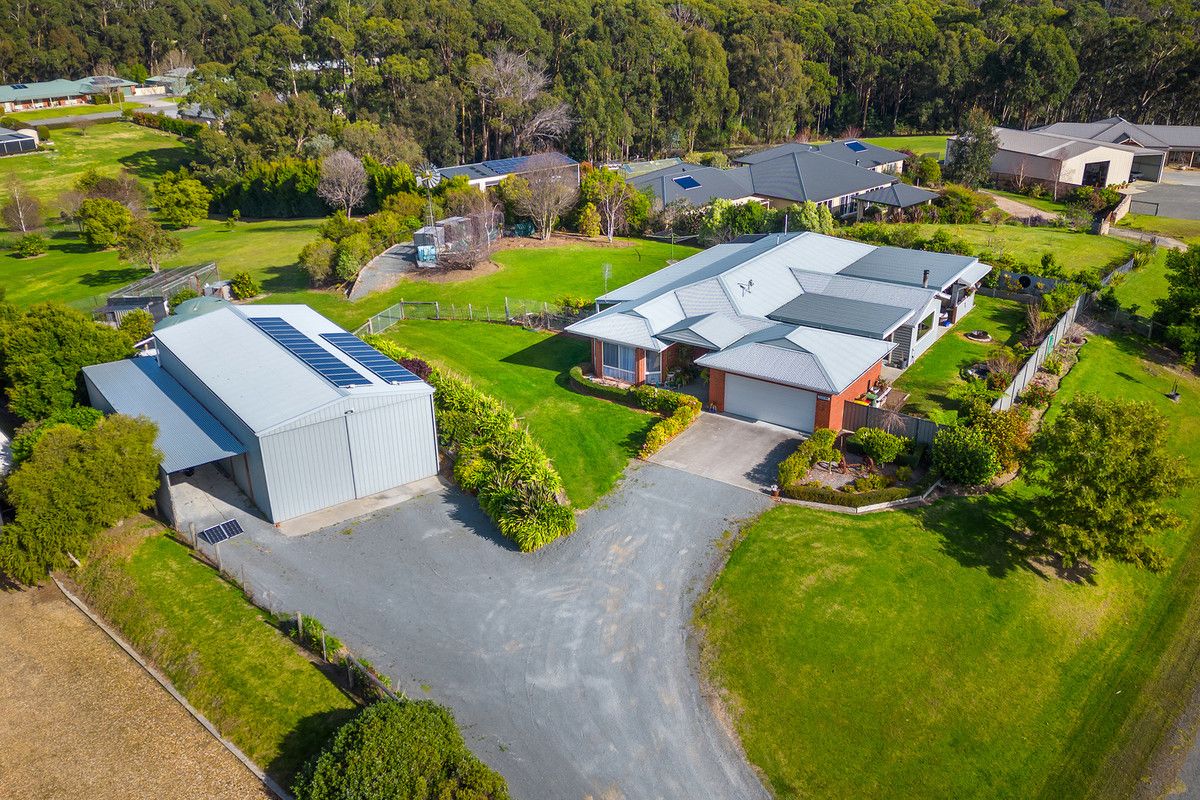 25 Tranquil Court, Lakes Entrance VIC 3909