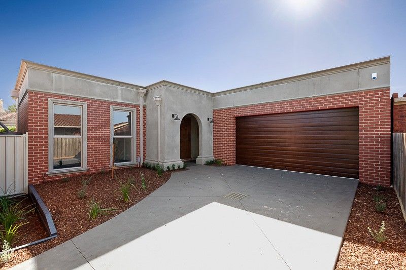 3 bedrooms House in 30 Windella Avenue KEW EAST VIC, 3102