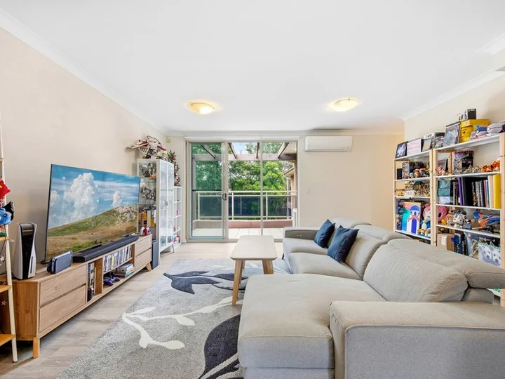 25/1-11 Rosa Crescent, Castle Hill NSW 2154