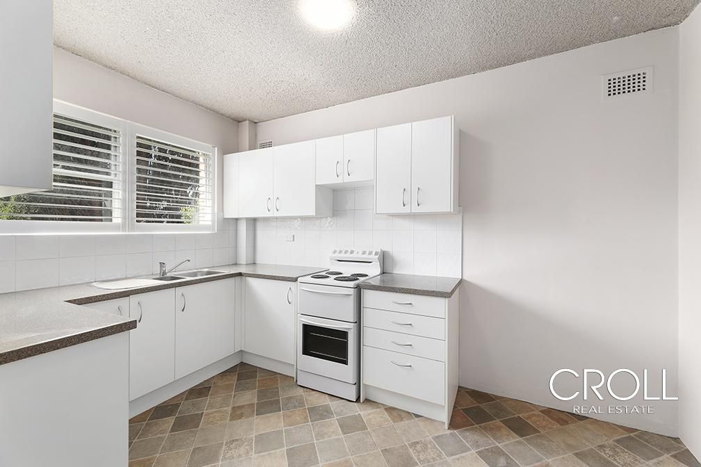 2 bedrooms Apartment / Unit / Flat in 2/36 Murdoch Street CREMORNE NSW, 2090