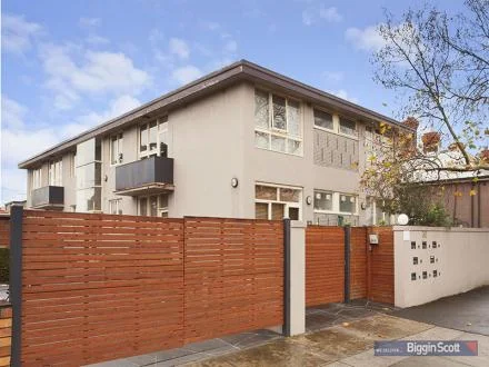 2/30 Abbotsford Street, Abbotsford VIC 3067