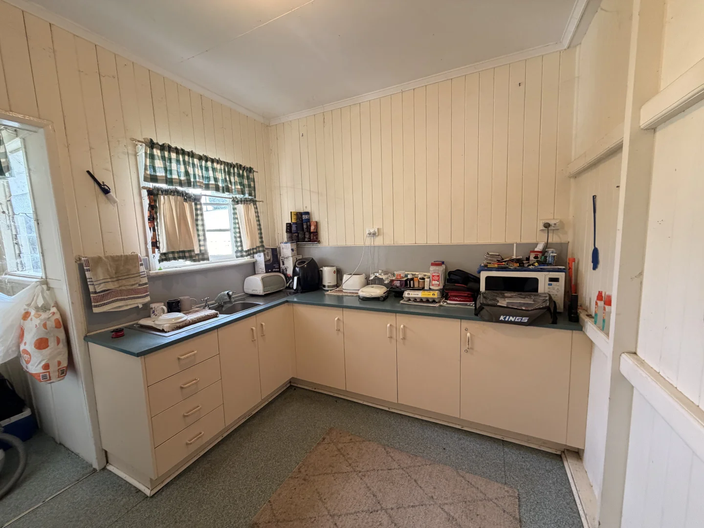 Image 10