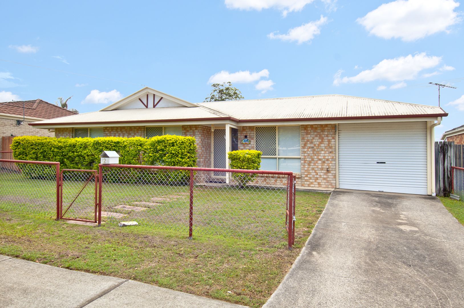 128 First Avenue, Marsden QLD 4132