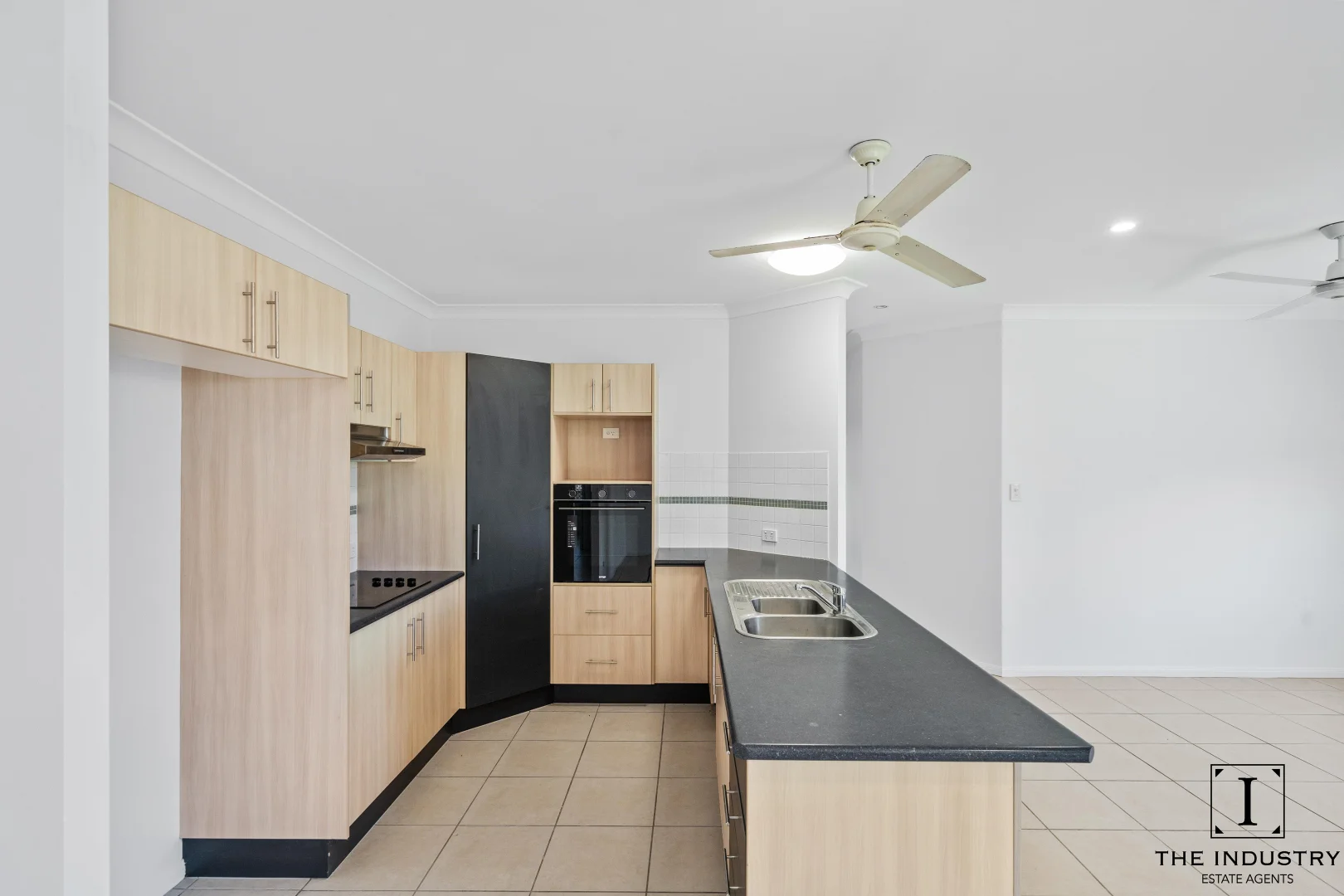 Additional image 3 of 12 Hopkins Street, White Rock QLD 4868