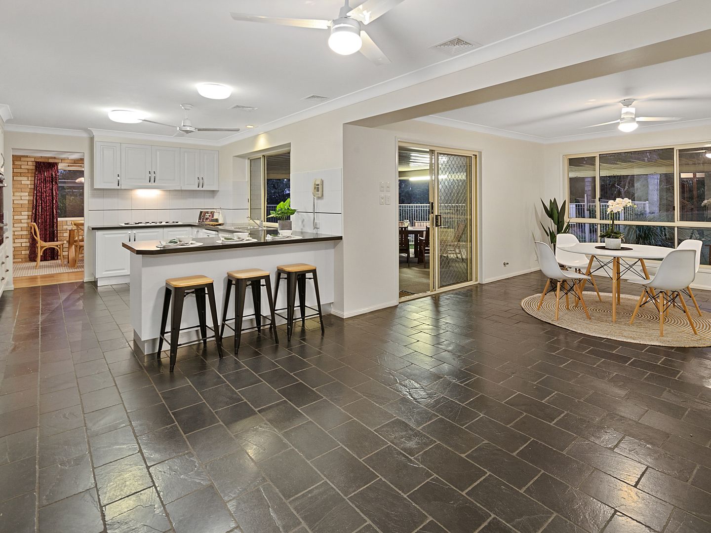 22 Marlin Place, Manly West QLD 4179, Image 2