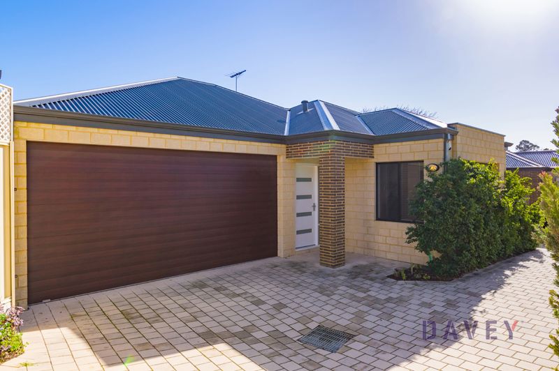 3 bedrooms Villa in 36B Birchley Crescent BALGA WA, 6061