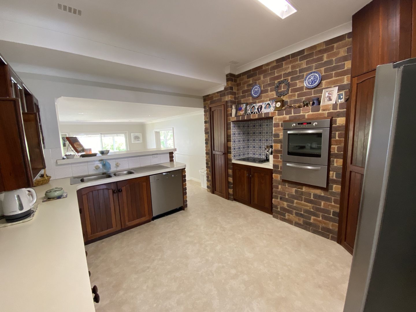 49 Vickery Crescent, South Bunbur Property History & Address Research