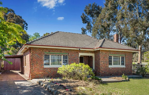 169 Gladstone Street, Quarry Hill VIC 3550