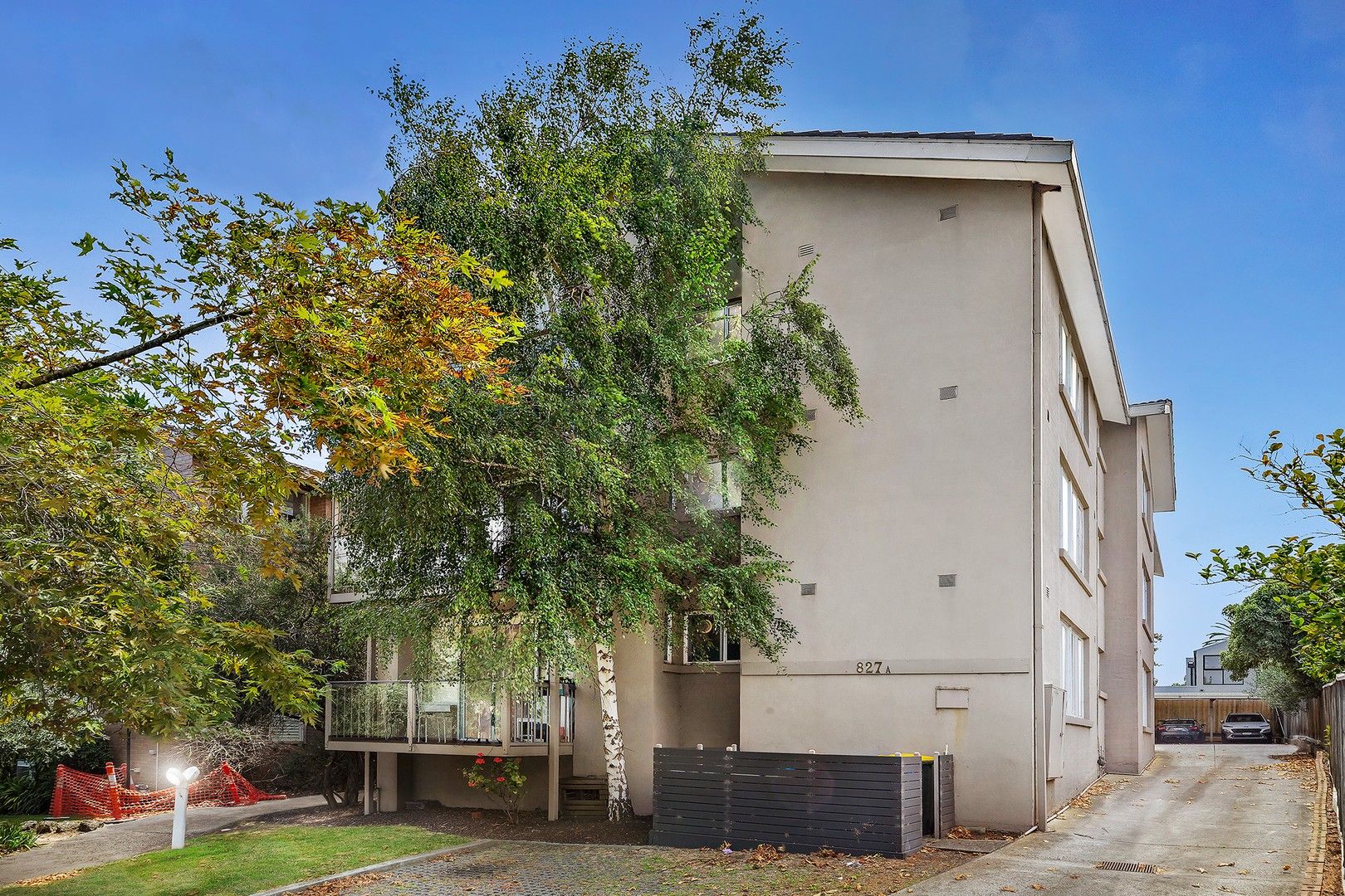 2 bedrooms Apartment / Unit / Flat in 8/827A Burwood Road HAWTHORN EAST VIC, 3123