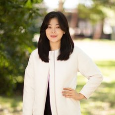Christina Cha, Sales representative