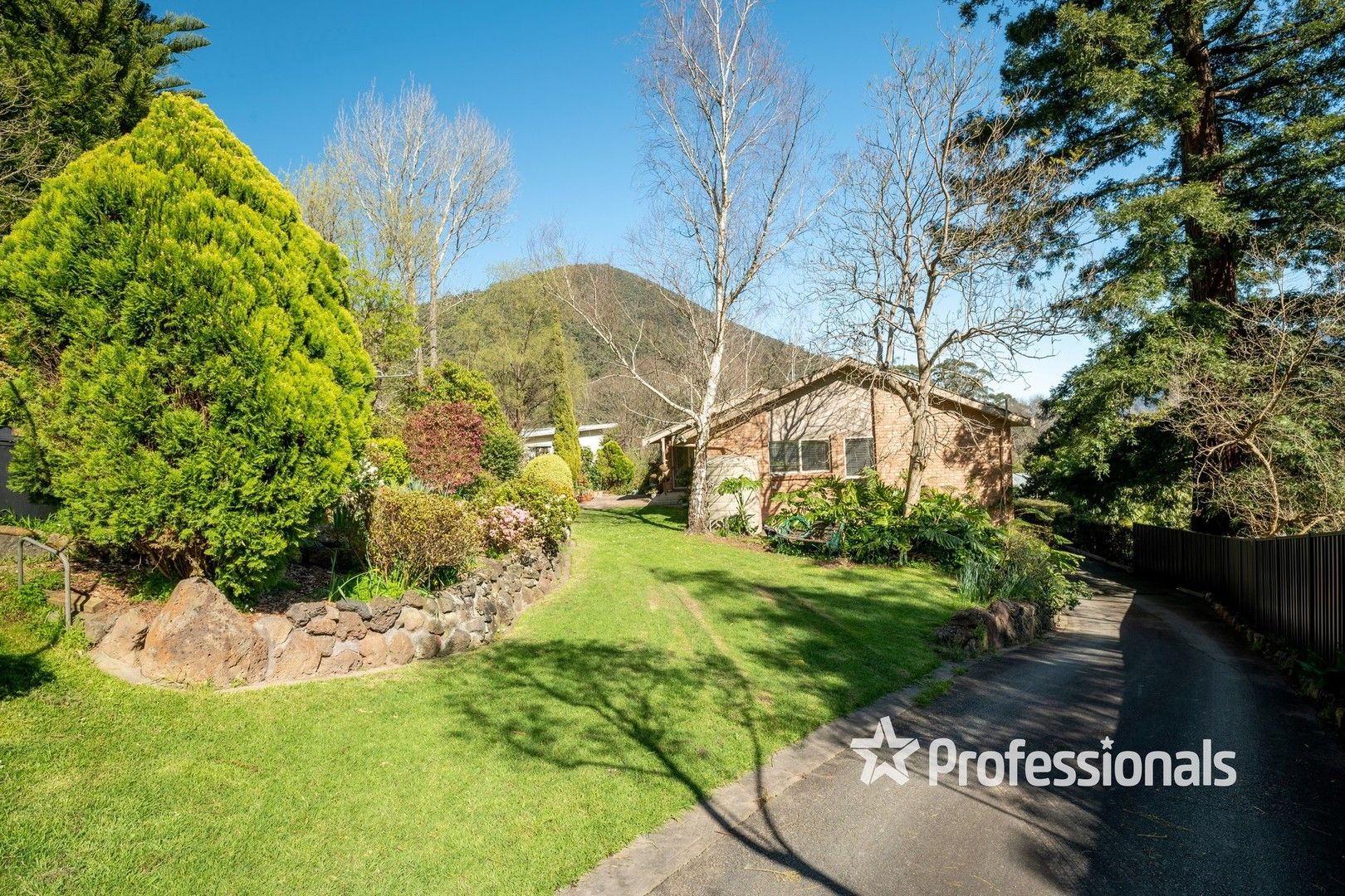 9 Alpine Street, Warburton VIC 3799, Image 0