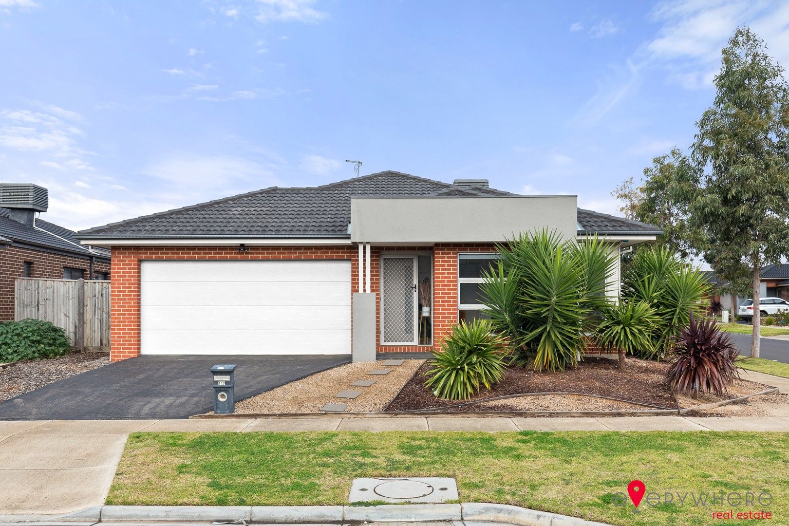 4 bedrooms House in 117 Bensonhurst Parade POINT COOK VIC, 3030