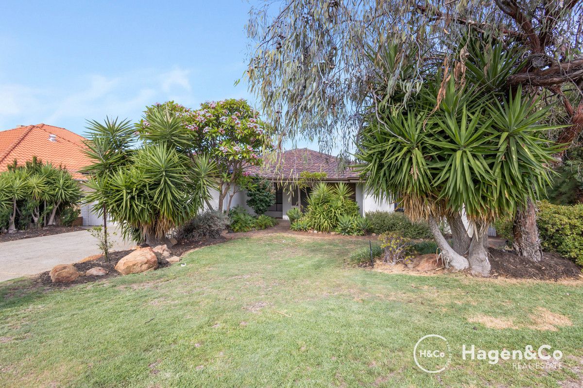 4 bedrooms House in 98 Clement Drive KARRINYUP WA, 6018