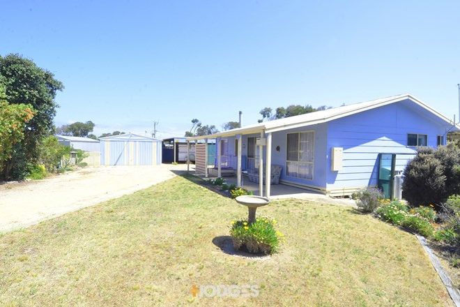 Picture of 33 Pacific Court, GOLDEN BEACH VIC 3851
