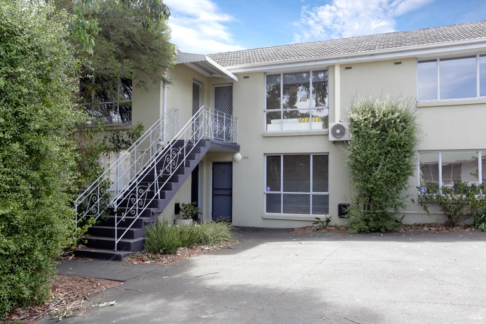 2 bedrooms Apartment / Unit / Flat in 3/63 Somers Street BURWOOD VIC, 3125