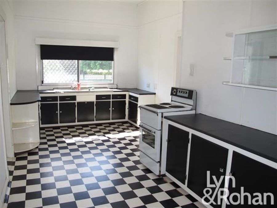 9 Derby Street, Pimlico QLD 4812, Image 2