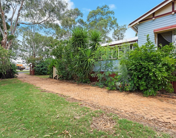 4A Toowoomba Road, Oakey QLD 4401