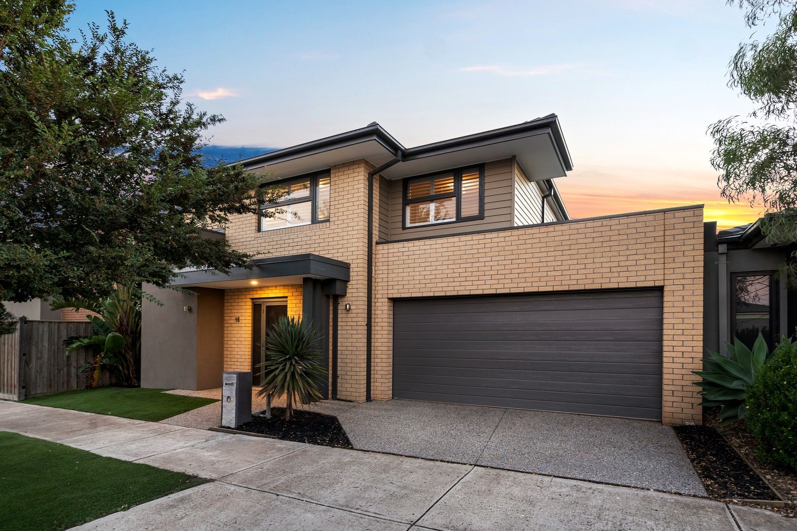 16 Somers Street, Fraser Rise VIC 3336, Image 0