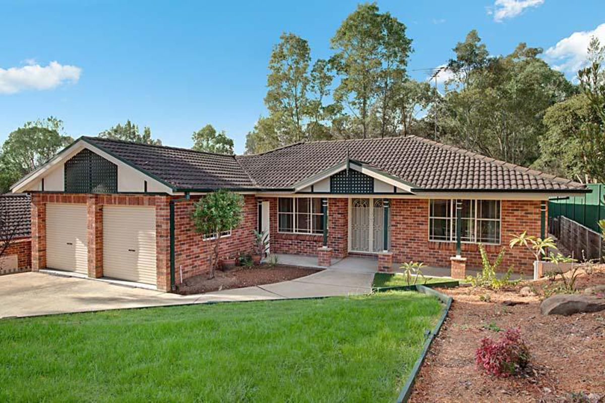 4 bedrooms House in 10 Mary Anne Close MOUNT ANNAN NSW, 2567