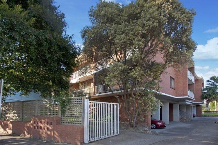 2 bedrooms Apartment / Unit / Flat in 9/24 Clara Street ERSKINEVILLE NSW, 2043
