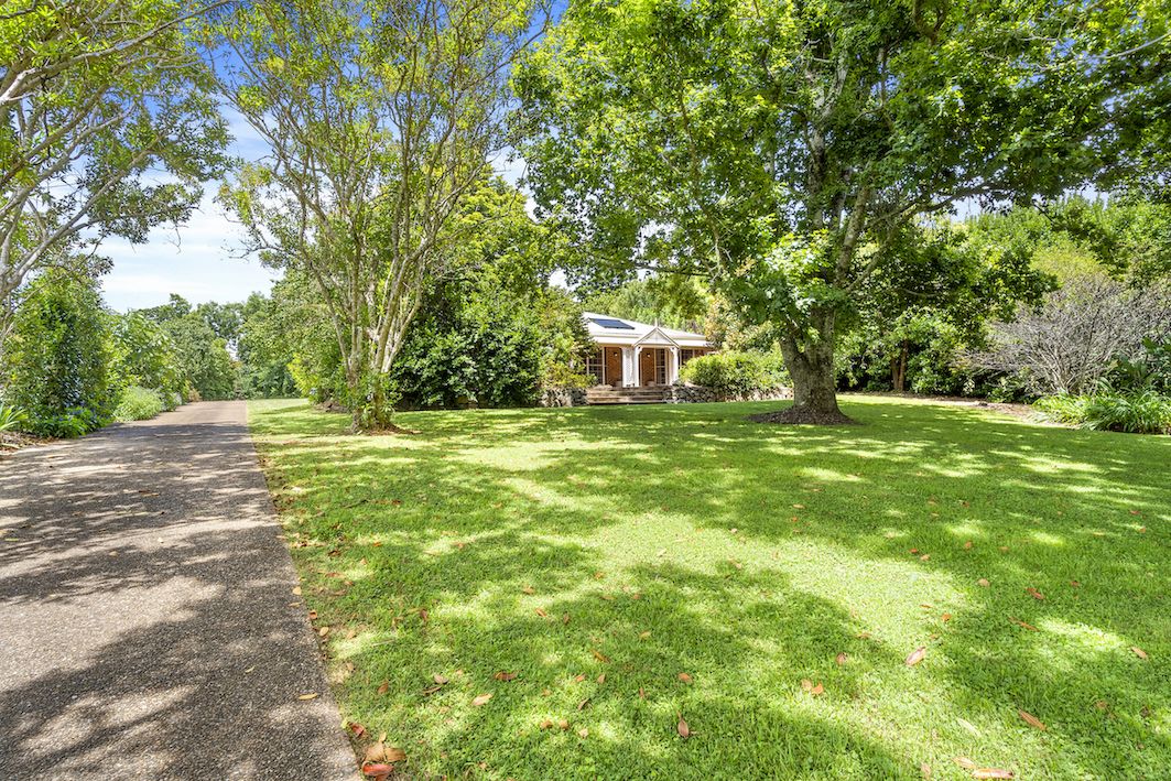 4 bedrooms House in 49 Bateke Road TAMBORINE MOUNTAIN QLD, 4272