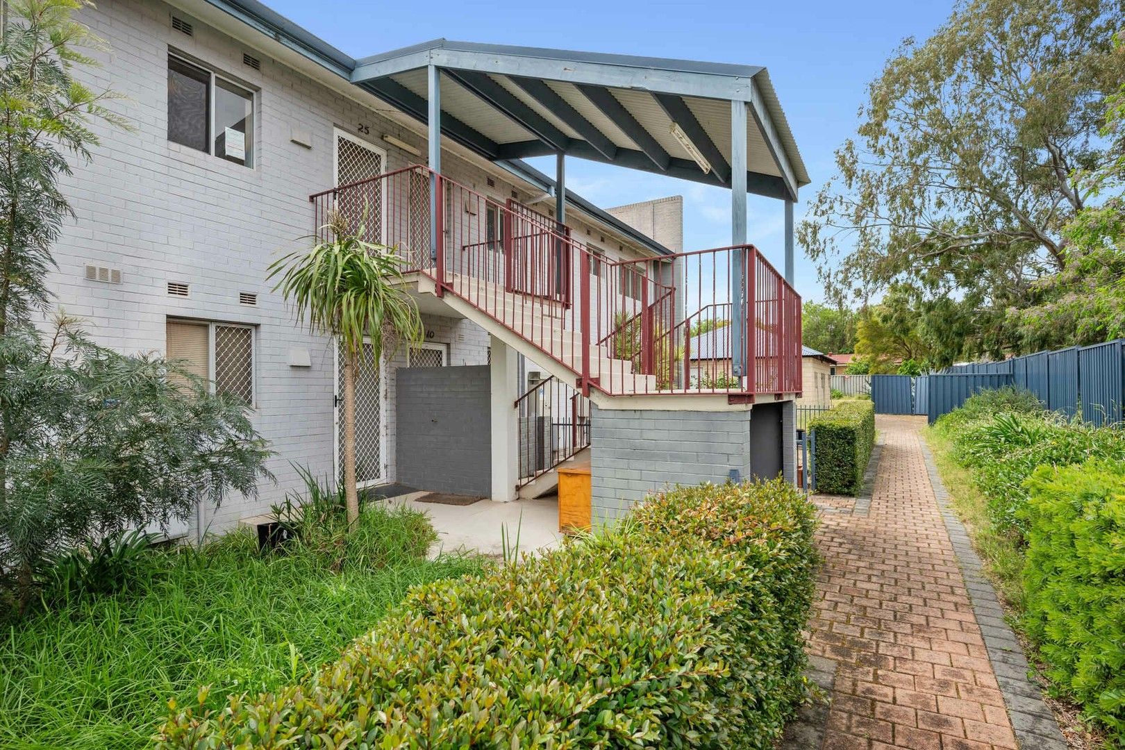 2 bedrooms Apartment / Unit / Flat in 25/14 Coralie Road ARMADALE WA, 6112