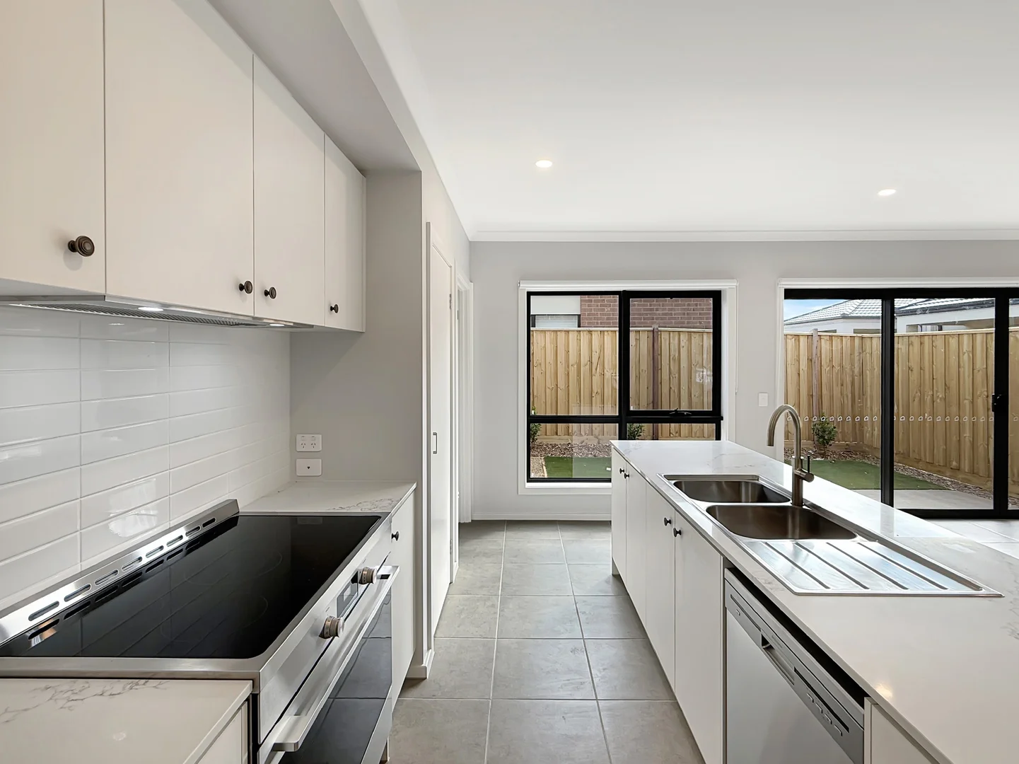 Additional image 4 of 35 Camelon Avenue, Thornhill Park VIC 3335