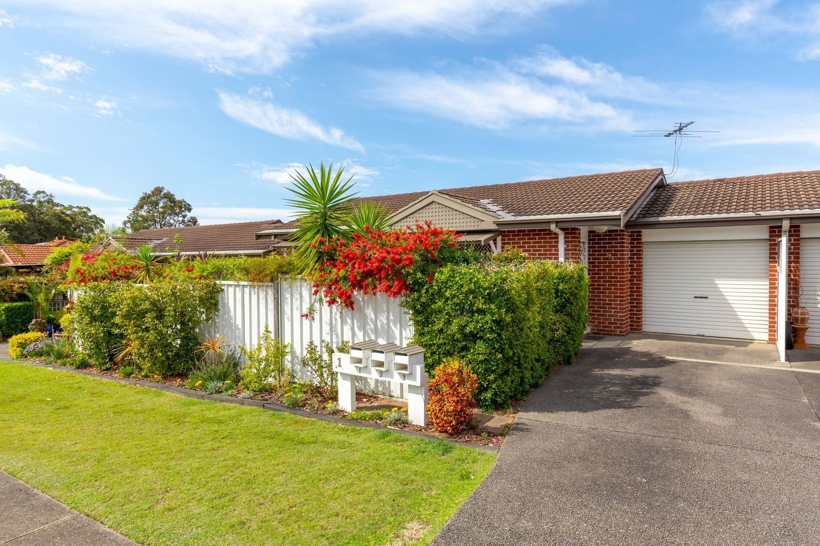 2/1 Knebworth Grove, Rathmines NSW 2283, Image 1