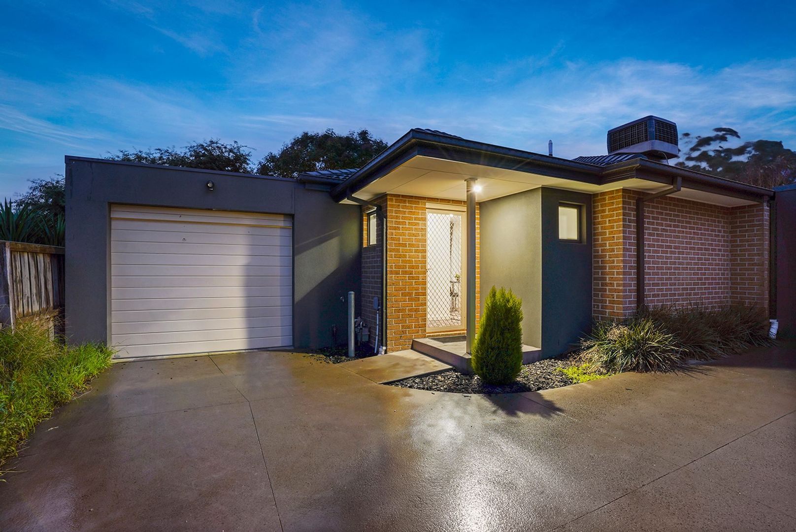 2 bedrooms House in 131A Fordholm Road HAMPTON PARK VIC, 3976