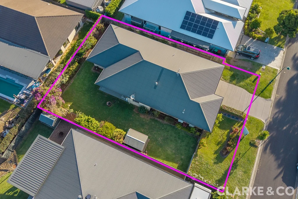 Additional image 24 of 33 Clark Avenue, Glass House Mountains QLD 4518