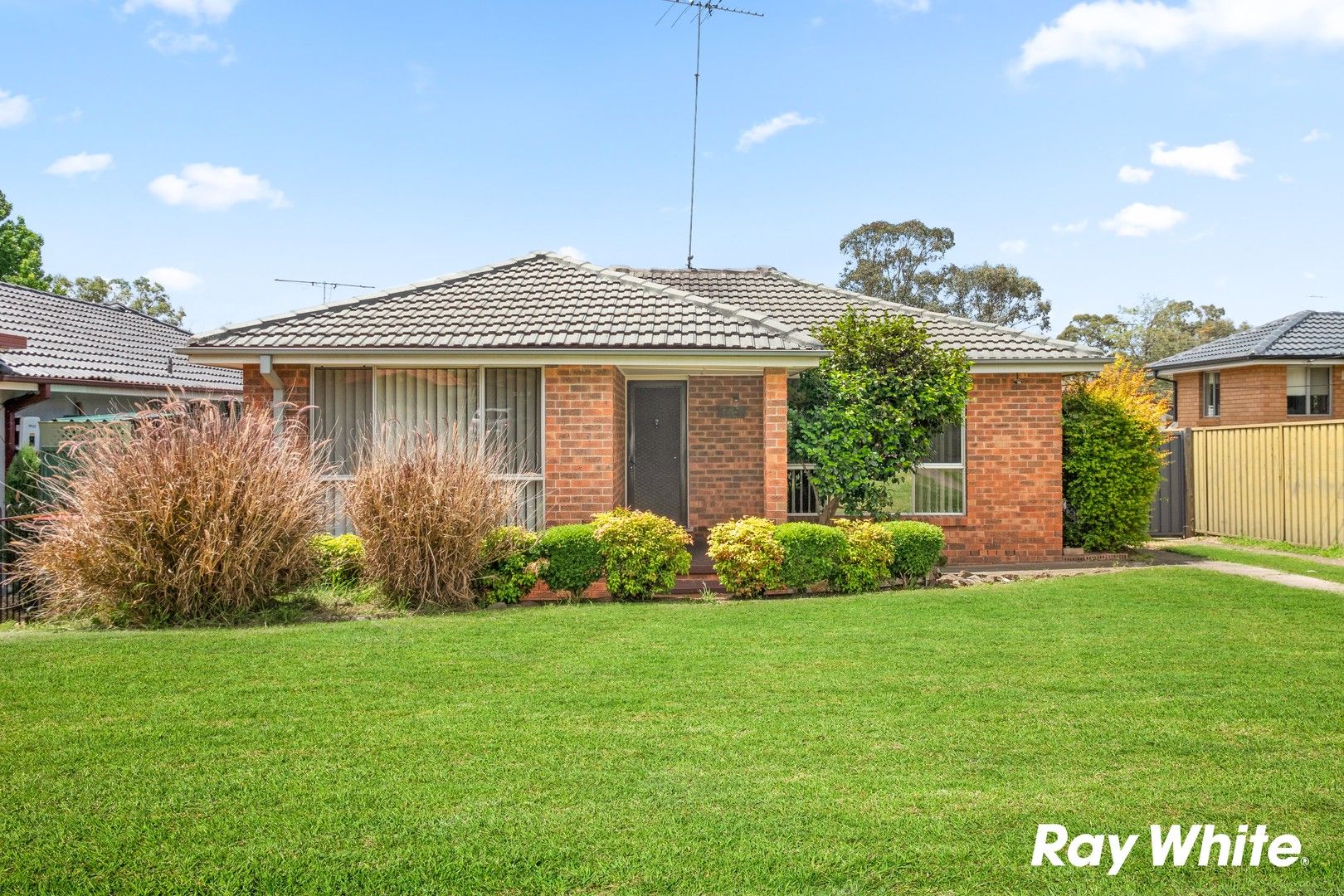 4 bedrooms House in 14 Kolodong Drive QUAKERS HILL NSW, 2763