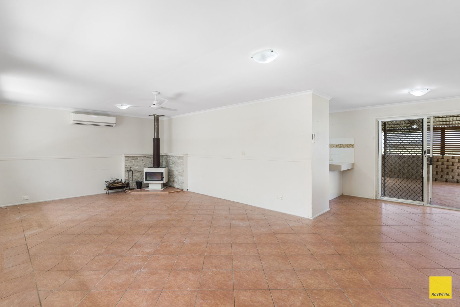 16 Willand Drive, Beenleigh QLD 4207, Image 2