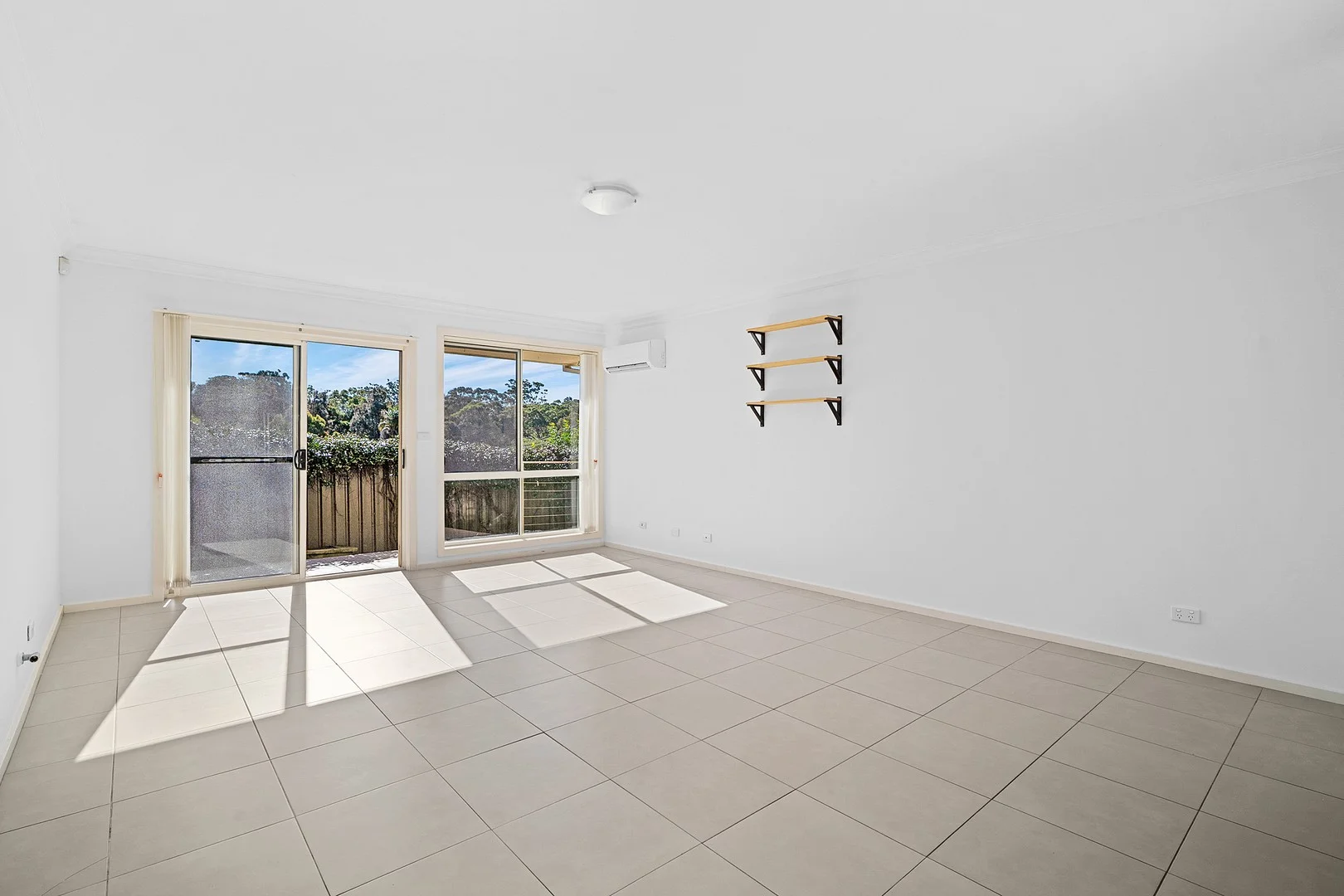 Primary image of 3/1-3 Hunter Street, Kirrawee NSW 2232