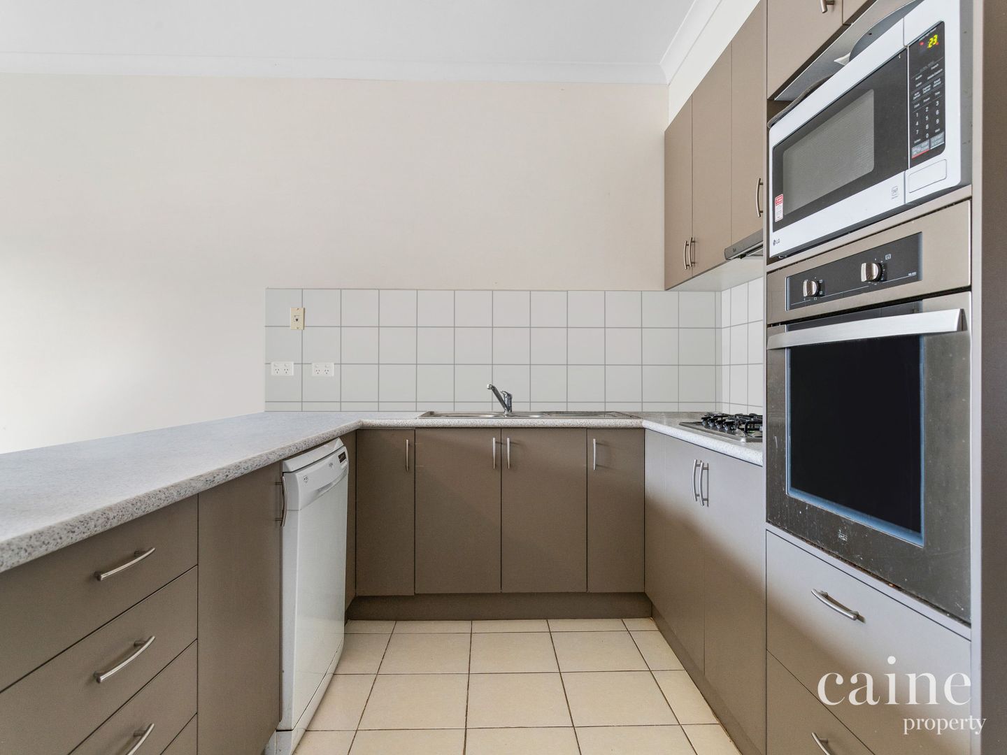 5/6 Thompson Street, Brown Hill VIC 3350, Image 2