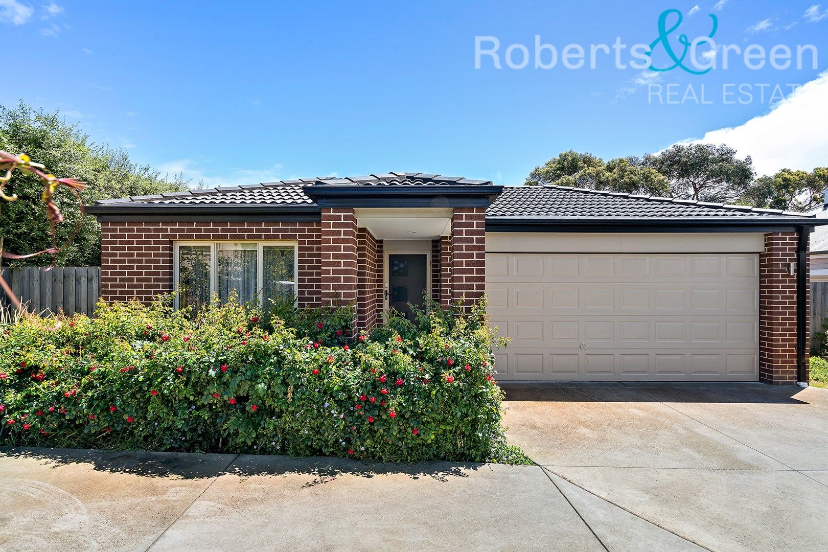 3 bedrooms Apartment / Unit / Flat in 74a Myers Road BITTERN VIC, 3918